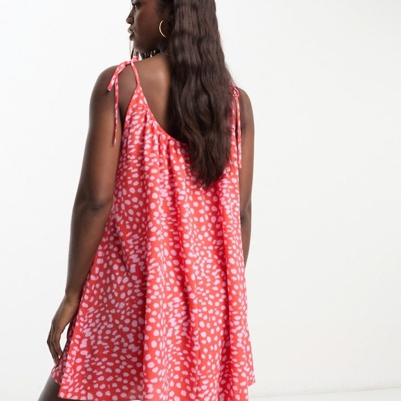 ASOS DESIGN tie strap detail trapeze mini slip dress in red and pink Size 4 - Picture 3 of 4